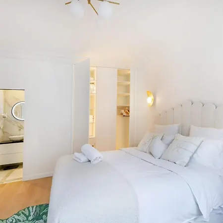 De Luxe Triangle D'or Pres Des Champs Elysees * פריז